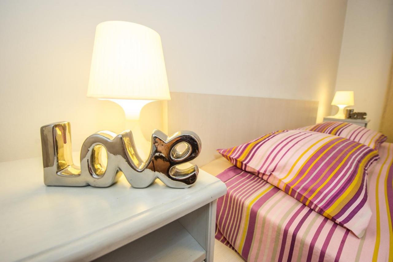Apartmán Universitate 1 Bukurešť Exteriér fotografie